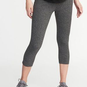 Maternity High-Waisted Elevate Compression Crops